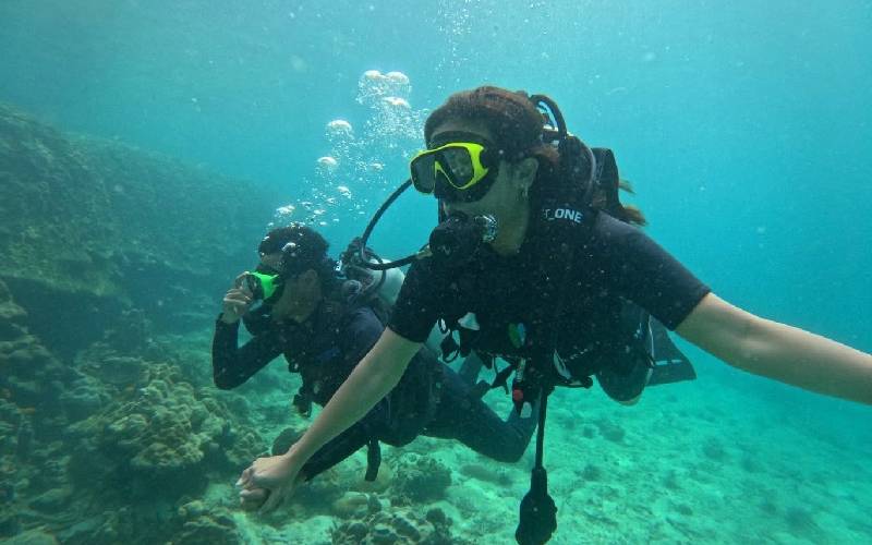 Phuket Island Tours scuba diving fun.